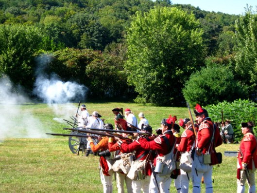 fort-troops firing